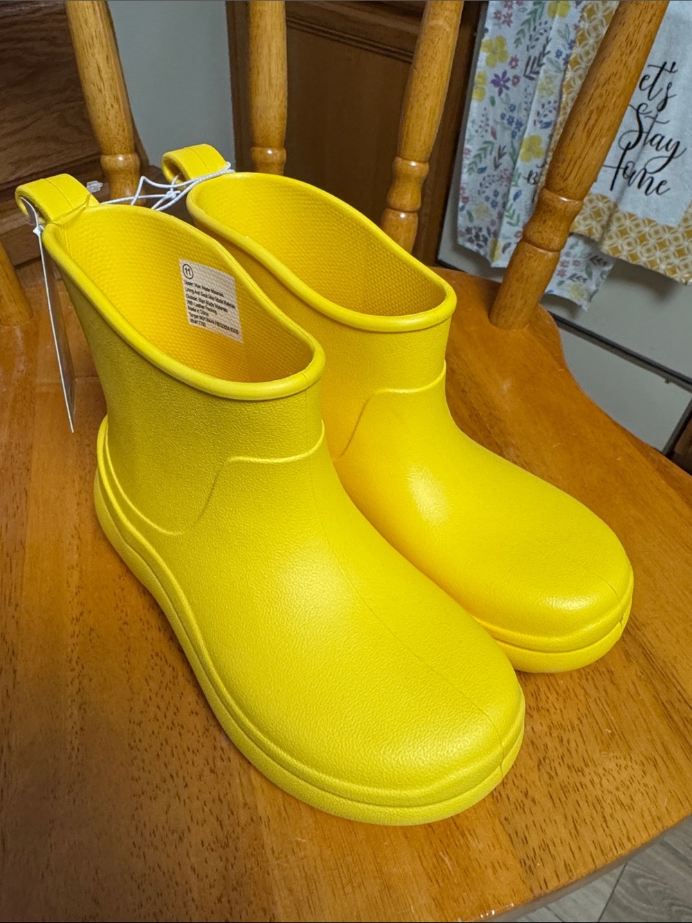 Cat & Jack Nwt 11 Kids Yellow Rain ankle Boots